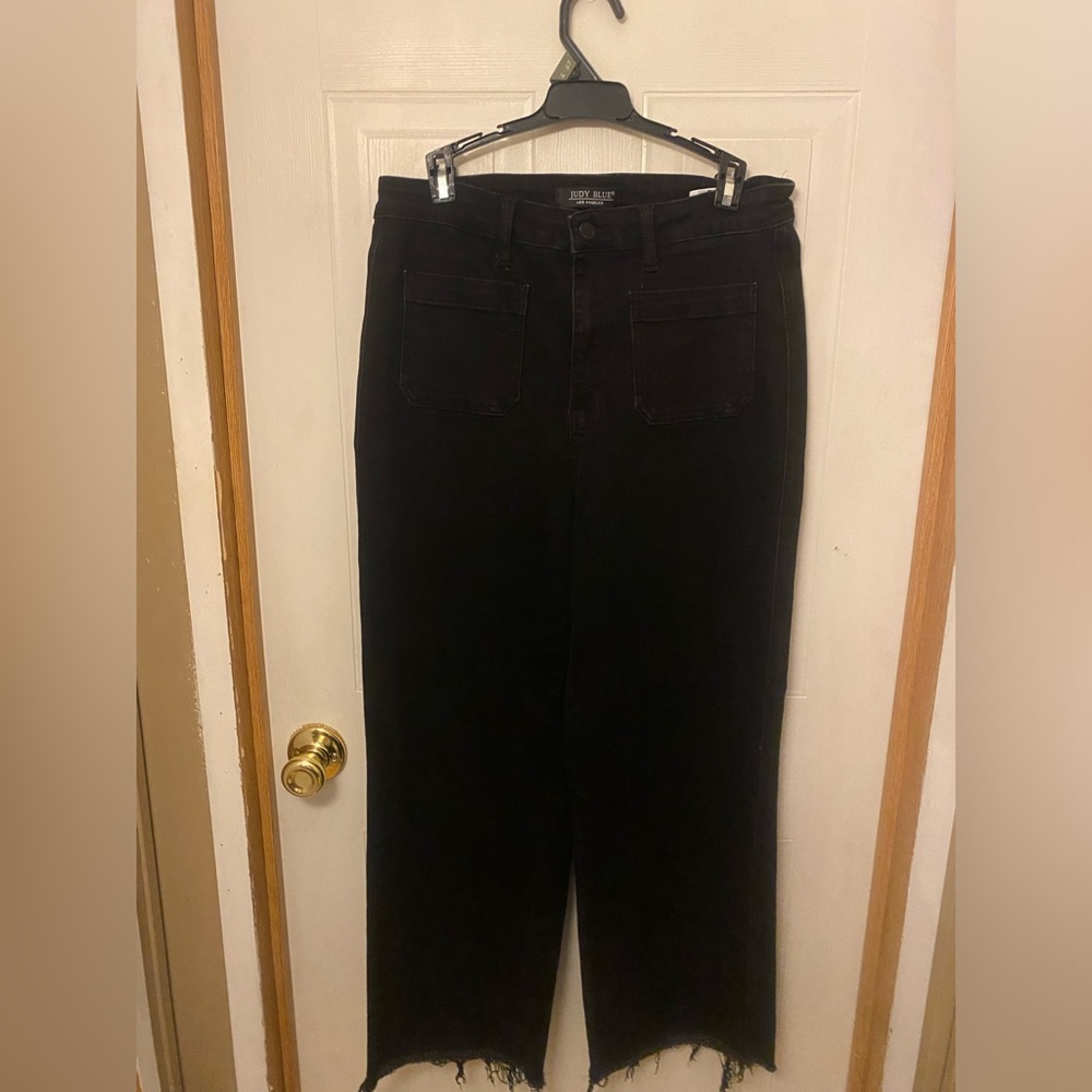 Judy Blue Black High-Rise Straight Leg Jeans with Front Patch Pockets